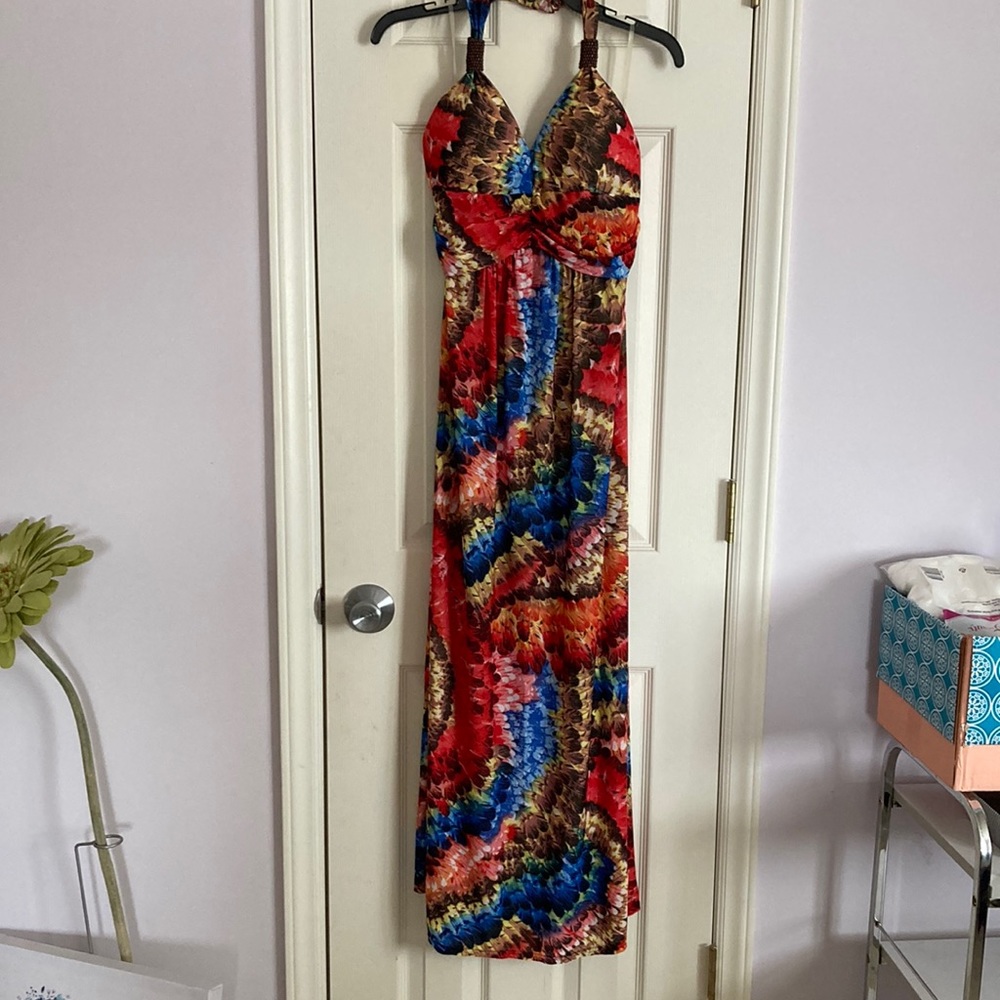 646 Main maxi dress cute details. New